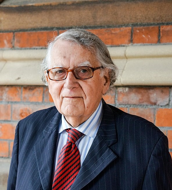 Colour head and shoulders photograph of Maurice Hayes, a former Member of Seanad Éireann.